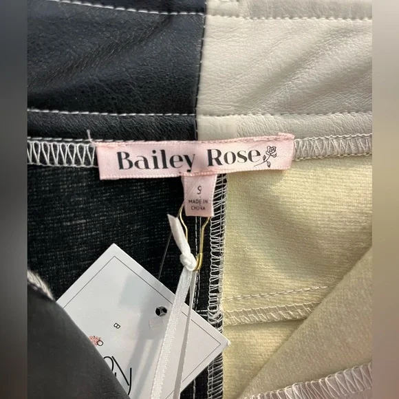 NWT Bailey Rose Black/Cream Faux Leather Mini Skirt - Picture 3 of 4